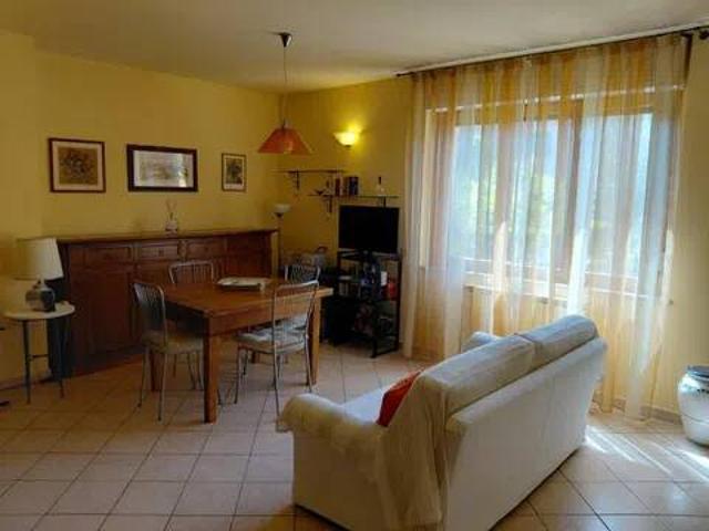 Appartamento in vendita a Colle di Val d'Elsa SI