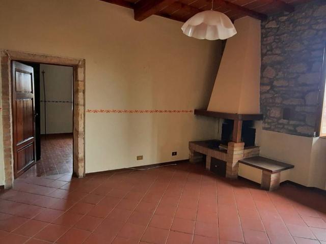 Appartamento in vendita a Colle di Val d'Elsa SI