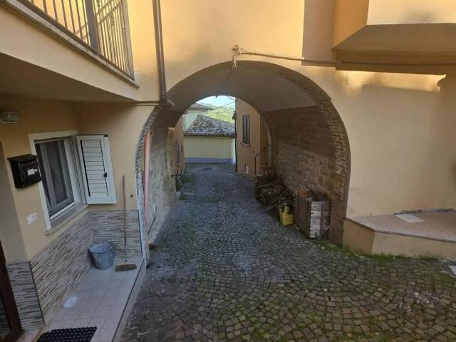 Appartamento in vendita a Colledara TE