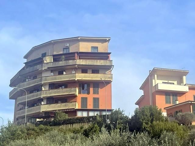 Appartamento in vendita a Colleferro RM