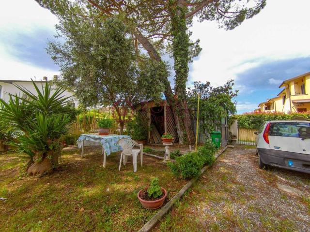 Appartamento in vendita a Collesalvetti LI