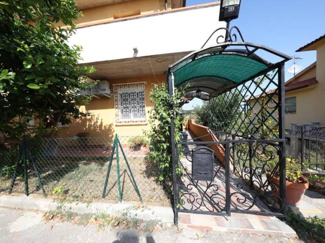 Appartamento in vendita a Collesalvetti LI