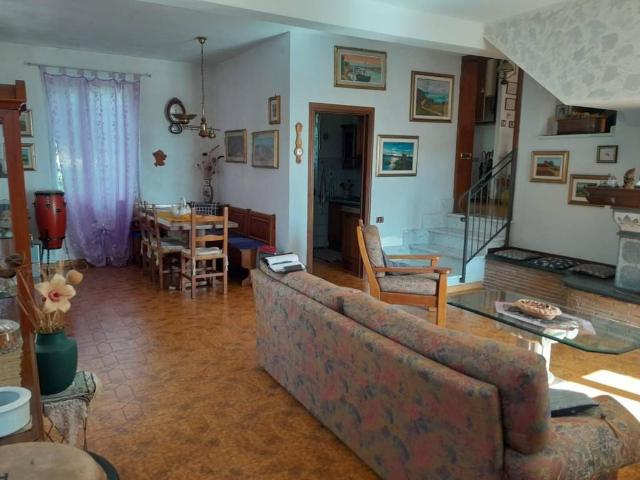 Appartamento in vendita a Collesalvetti LI