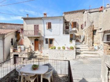 Appartamento in vendita a Collevecchio RI