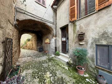 Appartamento in vendita a Collevecchio RI