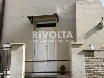 Appartamento in vendita a Collevecchio RI