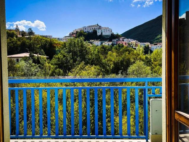 Appartamento in vendita a Colli A Volturno