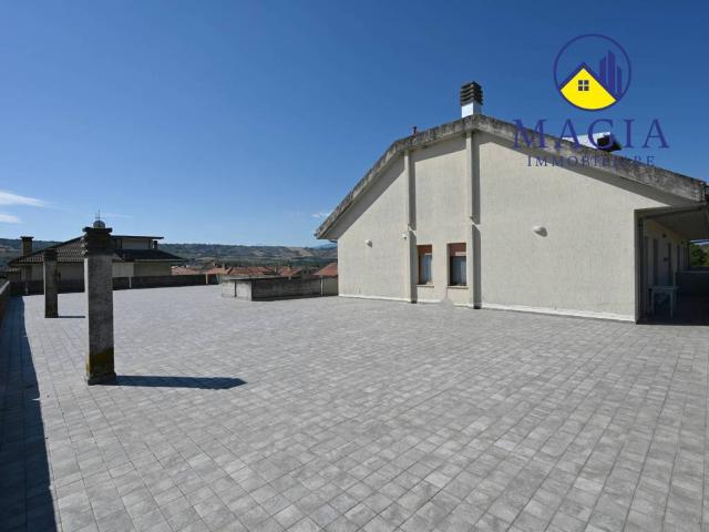 Appartamento in vendita a Colli del Tronto AP