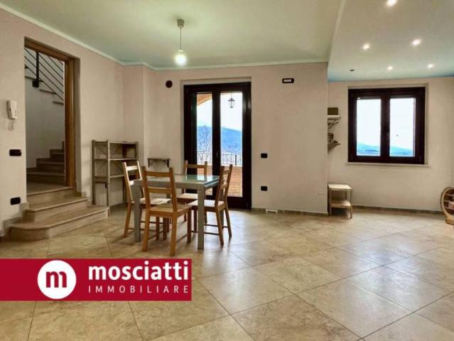 Appartamento in vendita a Collina, Castelraimondo