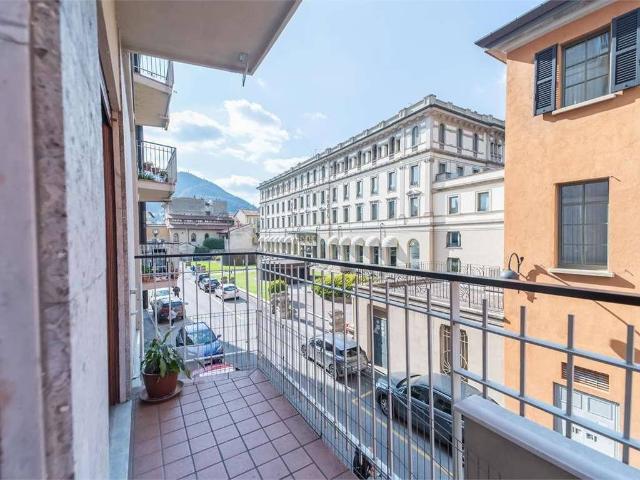 Appartamento in vendita a Como CO