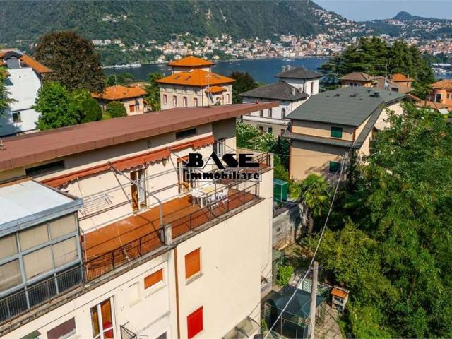 Appartamento in vendita a Como CO