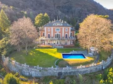 Appartamento in vendita a Como CO