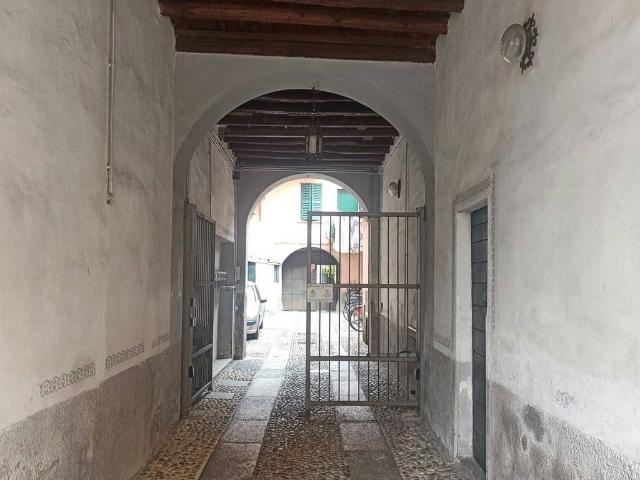 Appartamento in vendita a Como CO