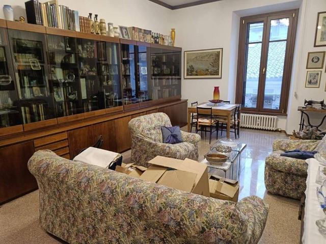 Appartamento in vendita a Como CO