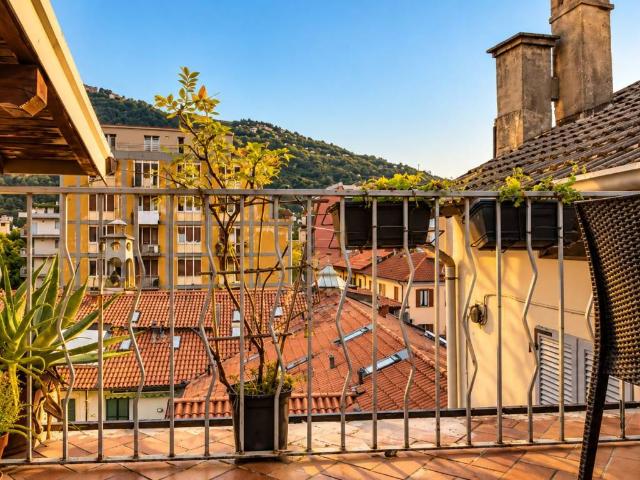 Appartamento in vendita a Como CO