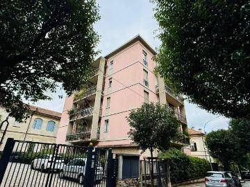 Appartamento in vendita a Como CO
