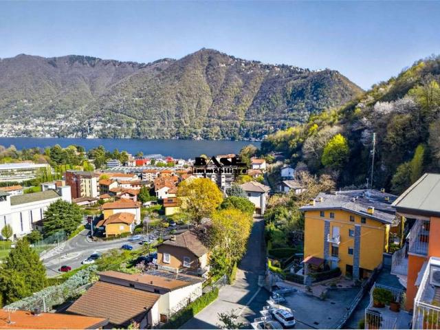 Appartamento in vendita a Como CO