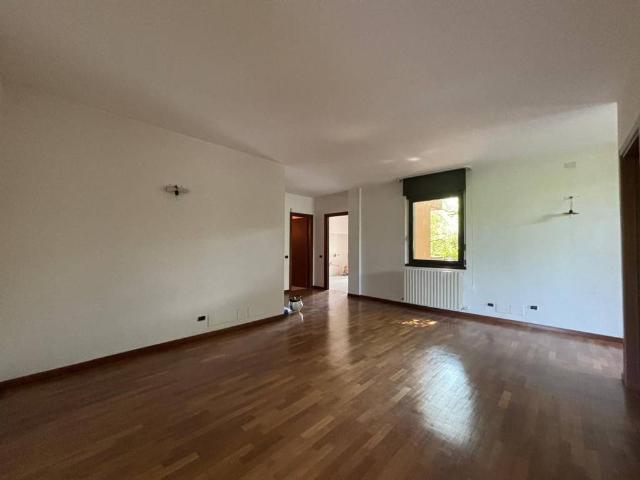 Appartamento in vendita a Como CO