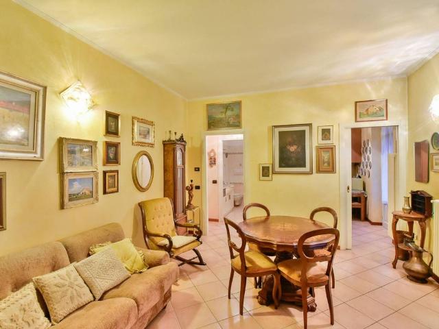 Appartamento in vendita a Como CO