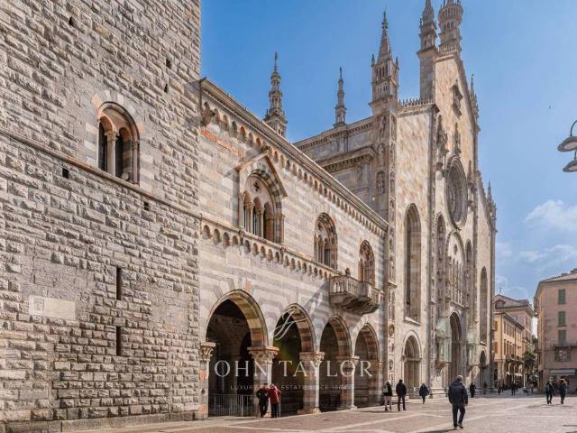 Appartamento in vendita a Como CO