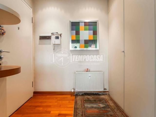 Appartamento in vendita a Como CO