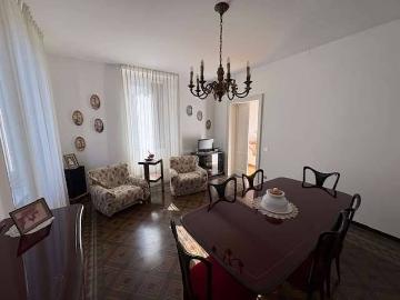 Appartamento in vendita a Como CO