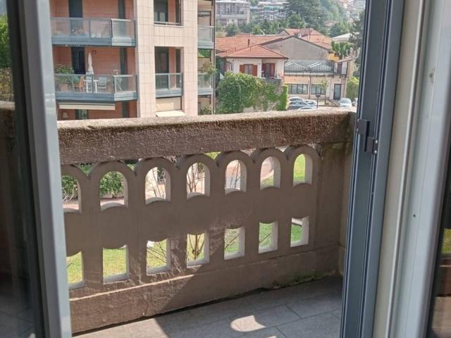 Appartamento in vendita a Como CO