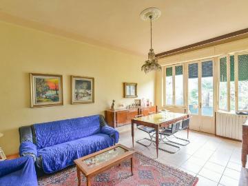 Appartamento in vendita a Como CO