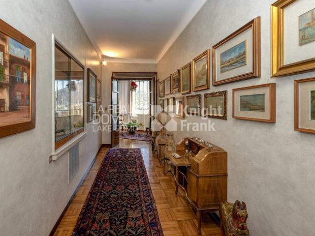 Appartamento in vendita a Como CO