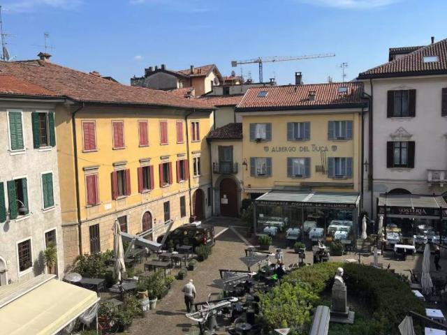 Appartamento in vendita a Como CO