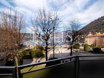 Appartamento in vendita a Como piazza cavour