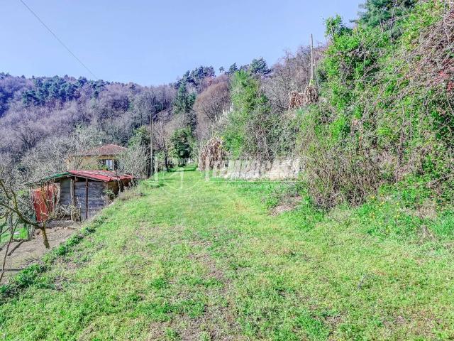 Villa in vendita a Comabbio VA
