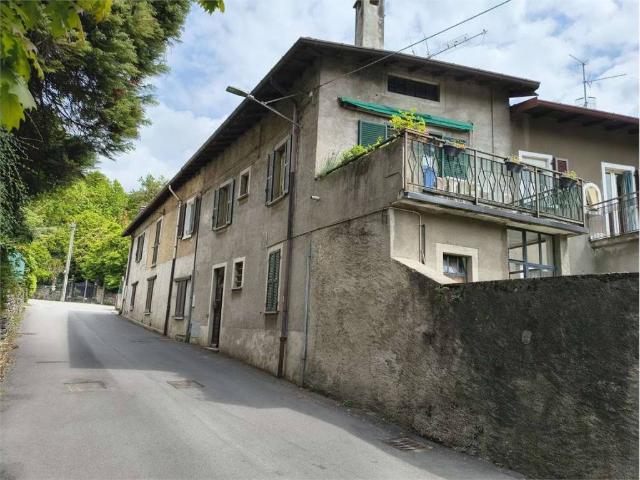 Appartamento in vendita a Comerio VA