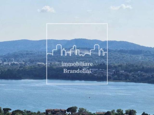 Appartamento in vendita a Comerio VA