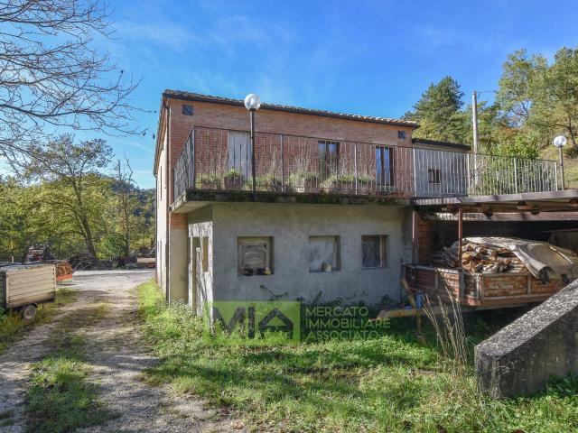 Appartamento in vendita a Comunanza