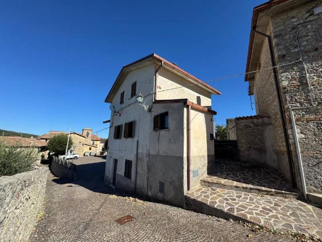 Appartamento in vendita a Concerviano RI