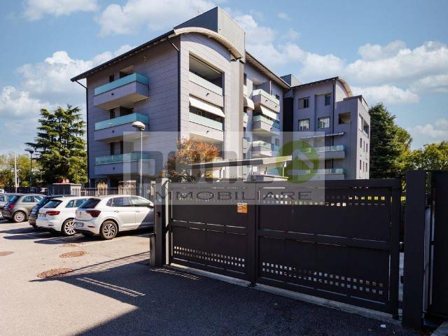 Appartamento in vendita a Concorezzo MB