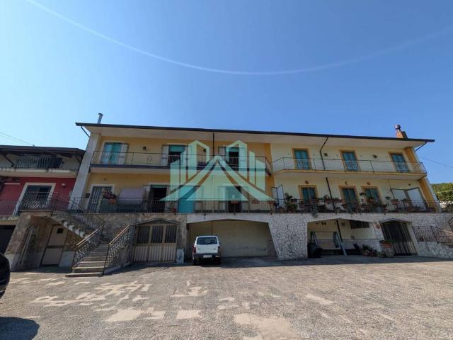 Appartamento in vendita a Contrada AV