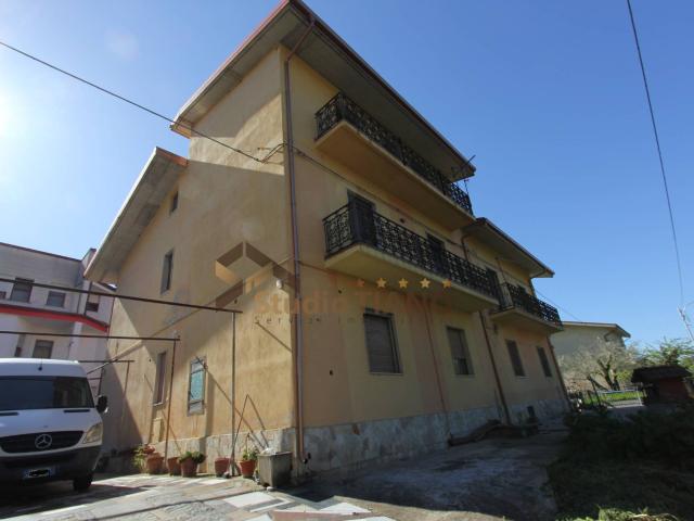 Appartamento in vendita a Cosenza, Sud