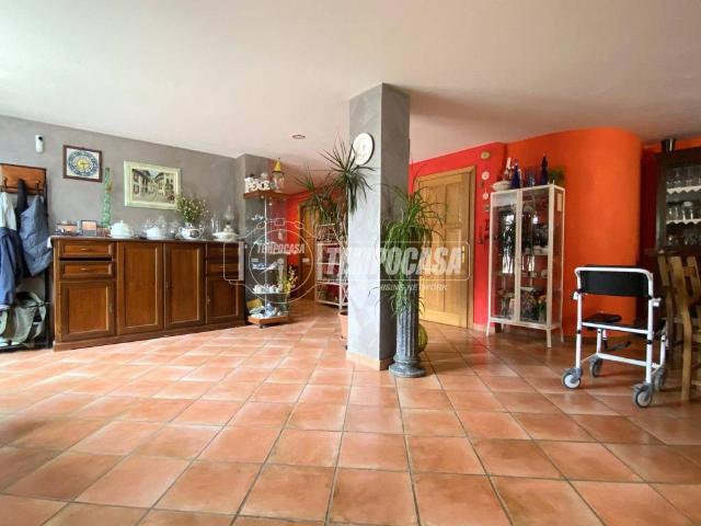 Casa indipendente in vendita a Cossato BI