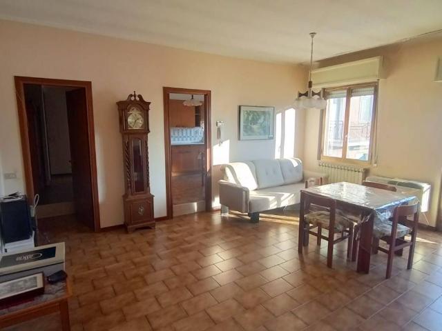 Appartamento in vendita a Costa Masnaga LC
