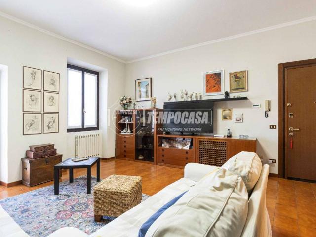Appartamento in vendita a Costa Masnaga LC