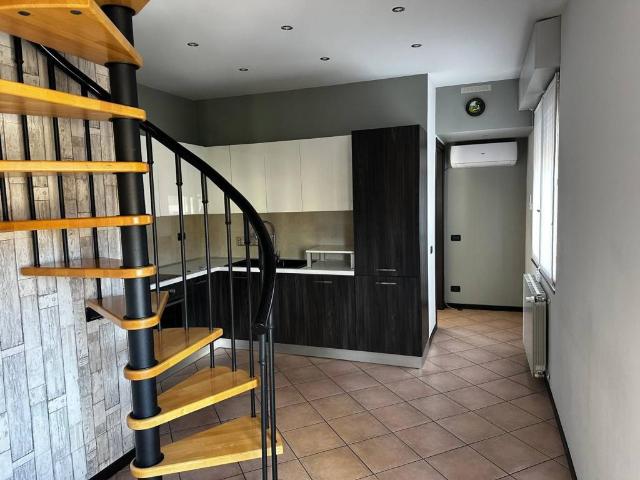 Appartamento in vendita a Costa Masnaga LC