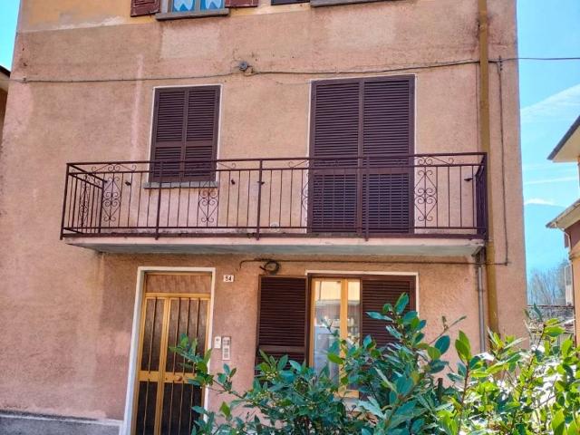 Appartamento in vendita a Costa Volpino BG
