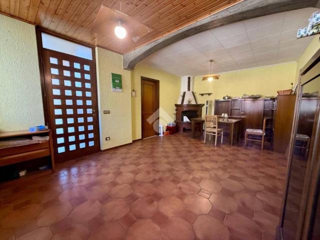 Appartamento in vendita a Costa Volpino BG
