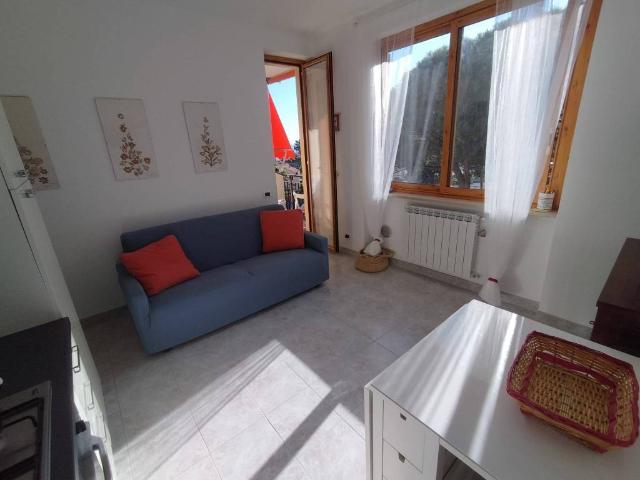 Appartamento in vendita a Costarainera IM