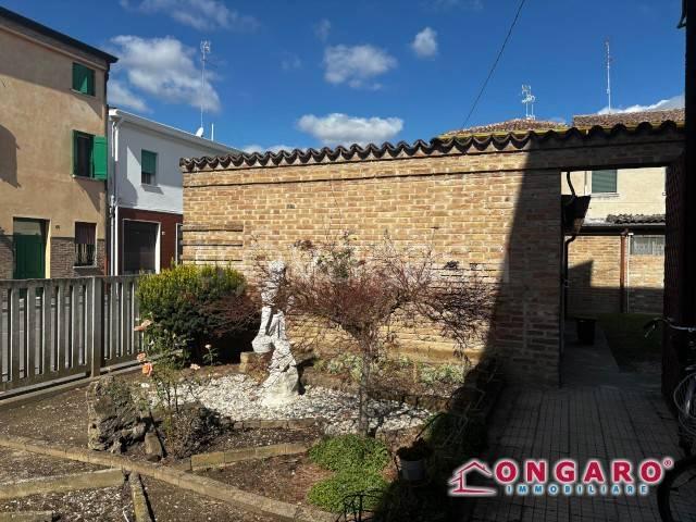 Appartamento in vendita a Copparo via Ferdinando Campanati