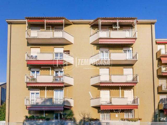 Appartamento in vendita a Cormano MI