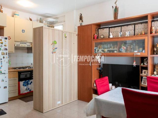 Appartamento in vendita a Cormano MI