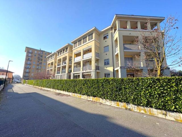 Appartamento in vendita a Cornaredo MI